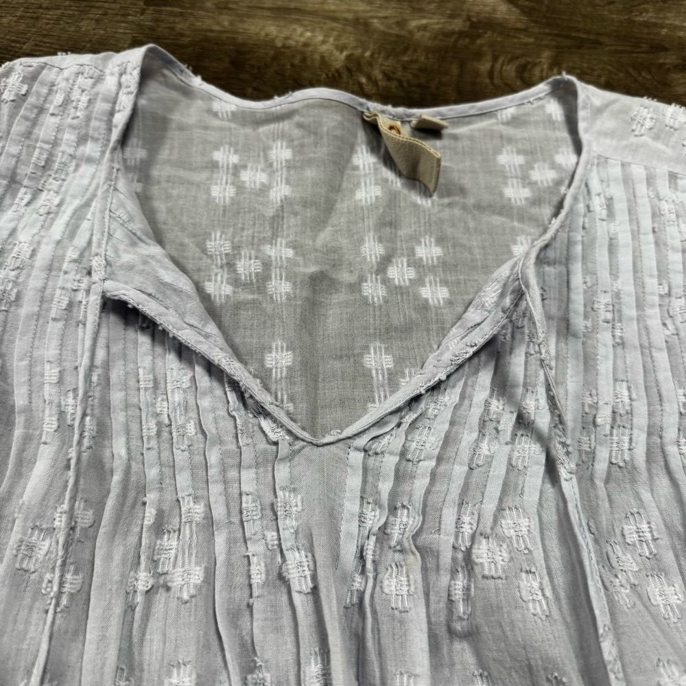 Dolan by Anthropologie Flutter Sleeve Shirt Size Medium - Picture 4 of 9